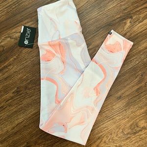 Onzie Legging